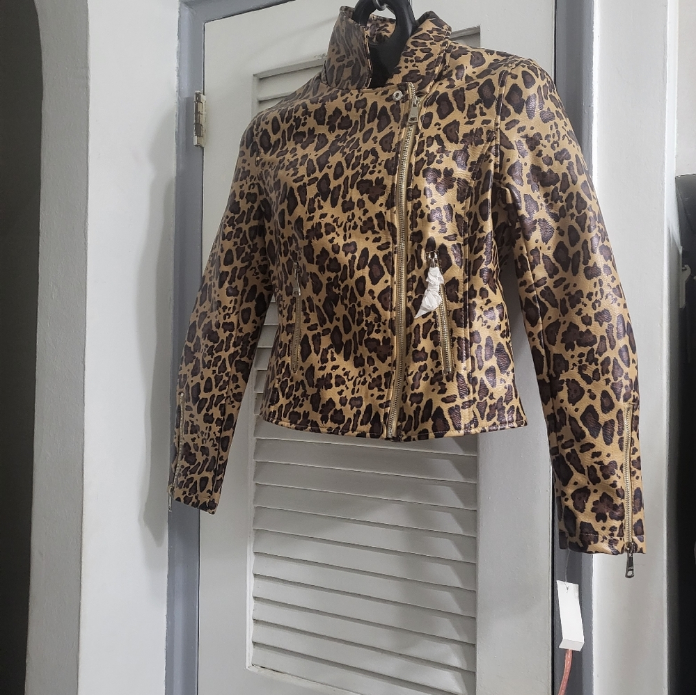 Vigoss vegan leather moto jacket NWT